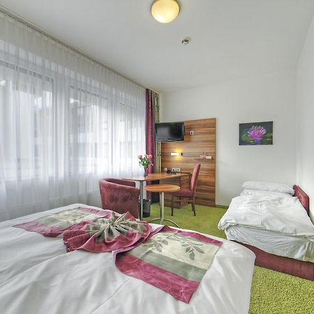 Hotel Da Vinci Gröbenzell Zimmer foto